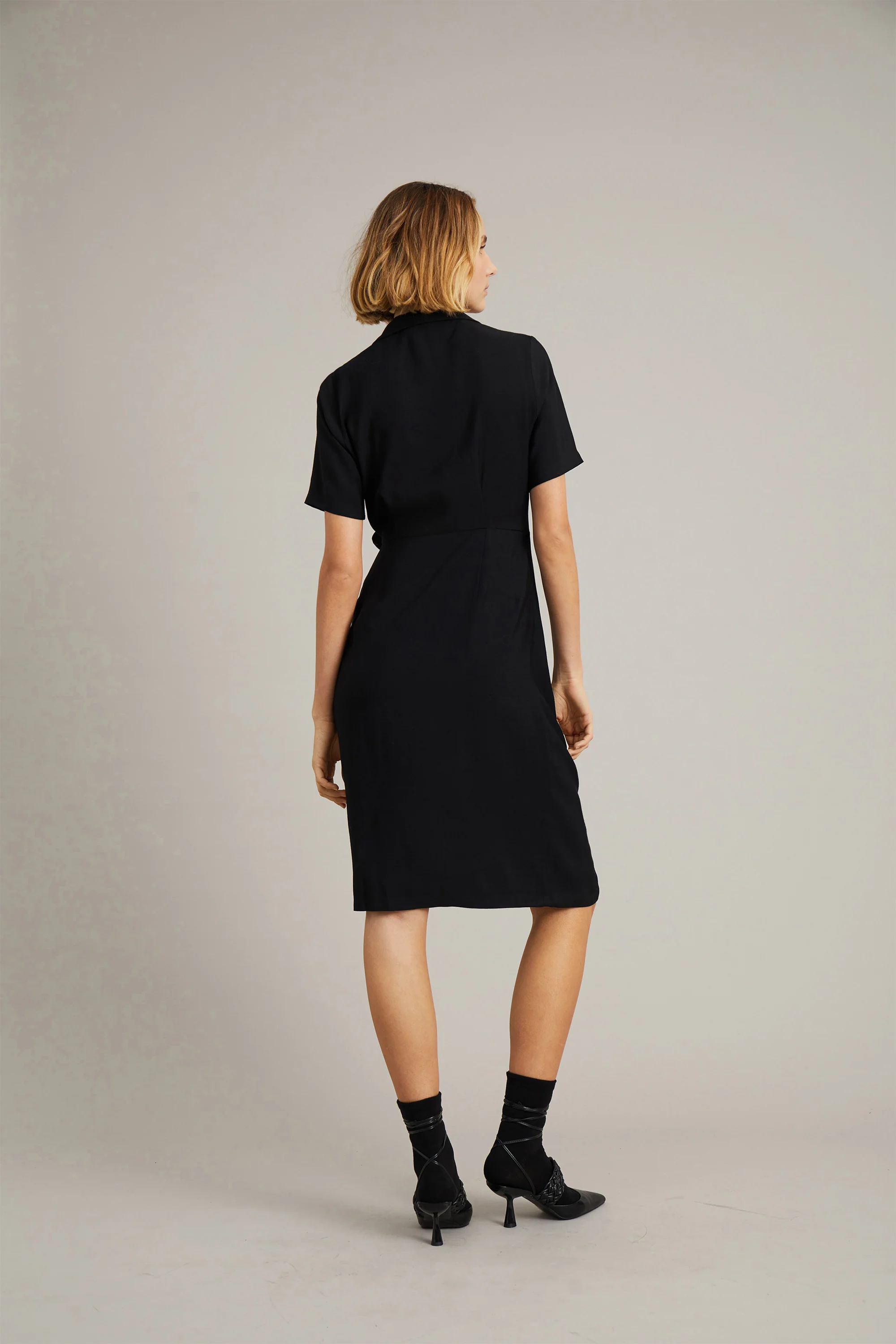 ALUSTA - BLACK - Image 3