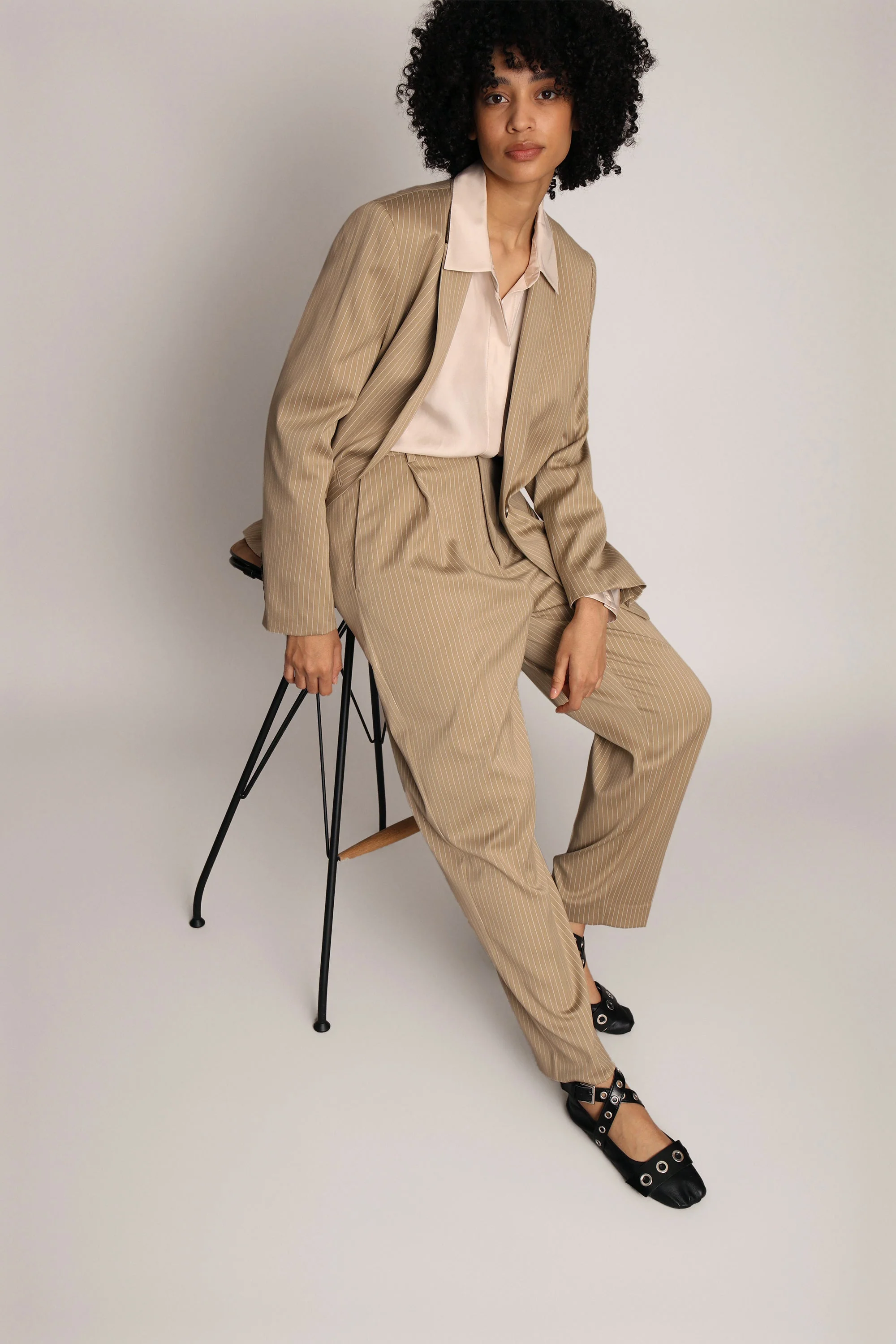 LACHLAN - BEIGE