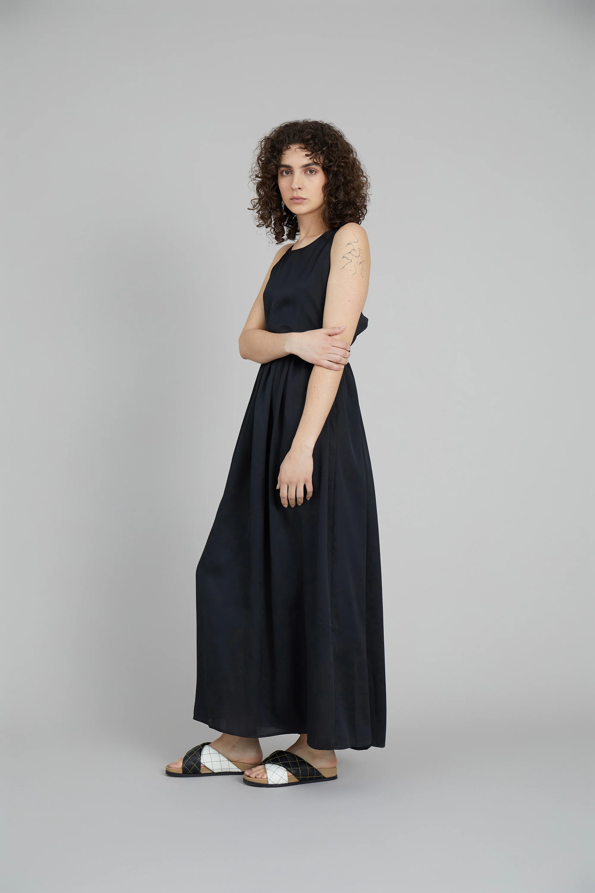 VILLIMA - BLACK - Image 4