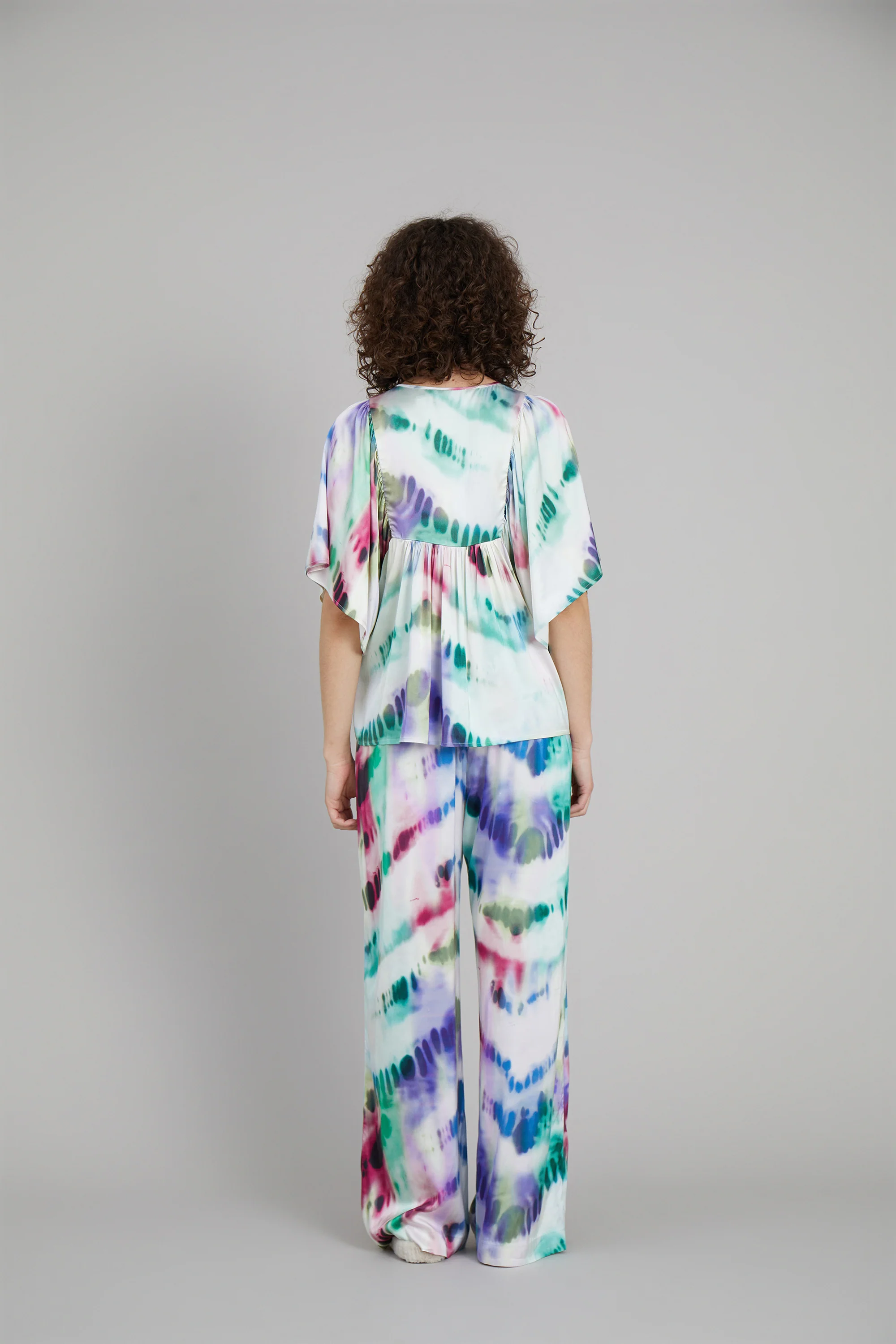 VIRID - WHITE - Image 5